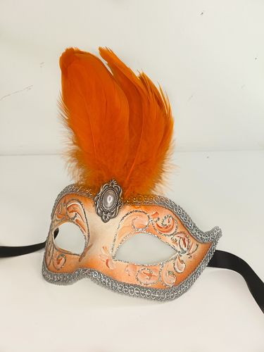 Venezianische Colombina-Maske mit Federn